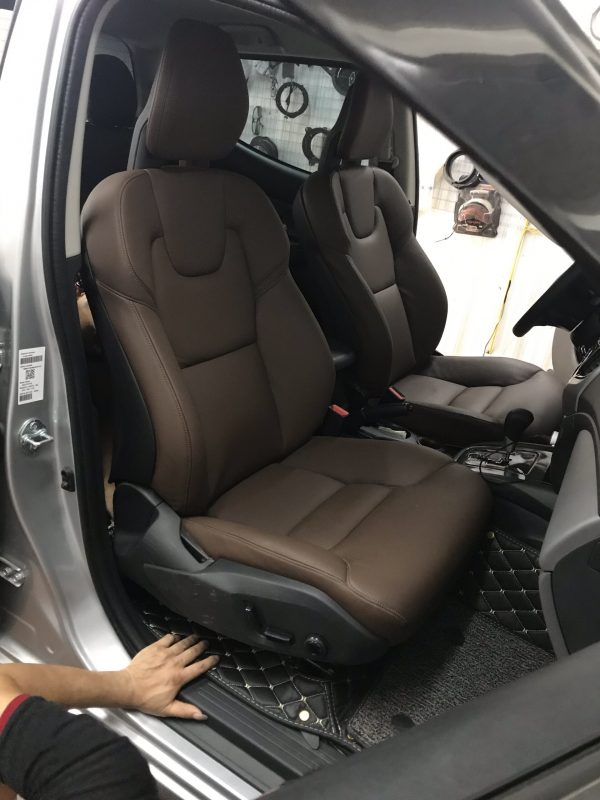 Triton nâng cấp ghế chỉnh điện tháo xe Volvo XC90