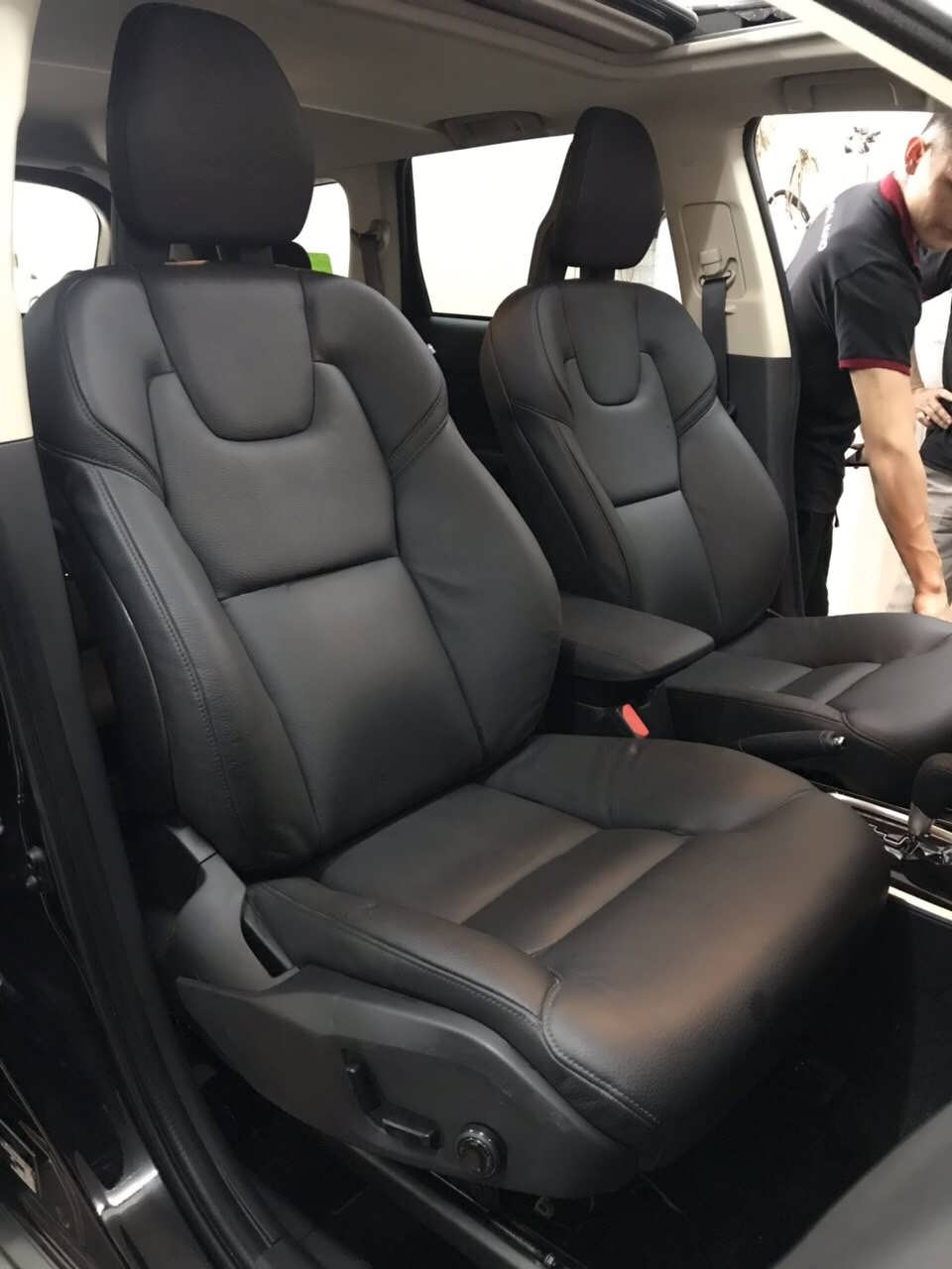 Outlander nâng cấp ghế chỉnh điện tháo xe Volvo XC90